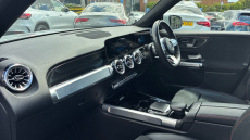 Mercedes-Benz GLB 200 AMG Line Premium Plus 5dr 7G-Tronic Petrol Estate